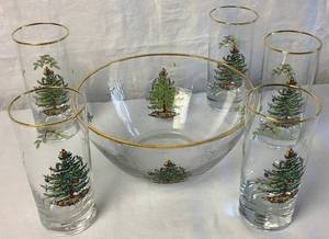 lot 93 image: Vintage Spode Christmas Tree Highball Glasses and Clear Glass Salad Bowl 9