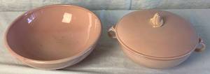 lot 115 image: Vintage Lu-Ray Pastels Pink 1.25 Qt Round Covered Casserole and 9.5 Pink  Vegetable Bowl