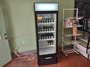 Beverage Air Glass Door Merchandisi...