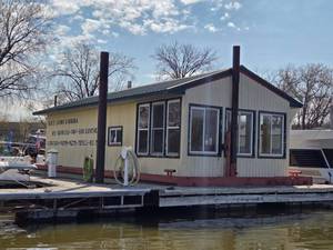 Barge (Ship Store) 57'8" x 20' 4", ...