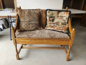 lot 9 image: Beautiful Wood Bench and Vintage Footstool with Pillows Very Sturdy
