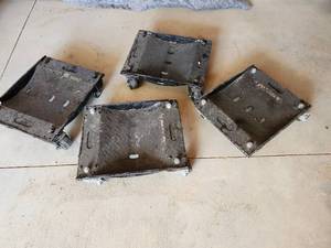 lot 59 image: 4 Car Tire Dollies