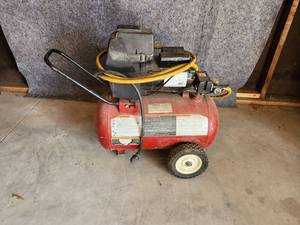 lot 76 image: Powermate Compressor Good Condition Working NOTICE Buyer is responsible for Loading and Removal 