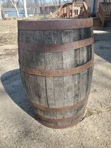 lot 100 image: Large Solid Wooden Barrel Good solid condition Looks Great NOTICE Buyer is responsible for Loading and Removal 