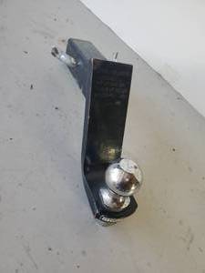 lot 117 image: Heavy Tow Smart Ball Hitch