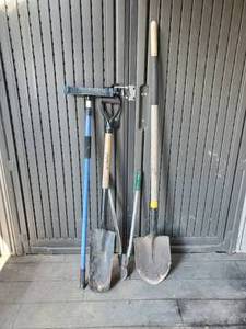 lot 162 image: Lawn and Garden Lot  Spade Cutter Shovel and window Washer