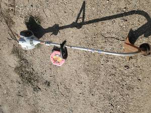 lot 170 image: Stihl FS 40C Weed Gas Trimmer Works With Extra String