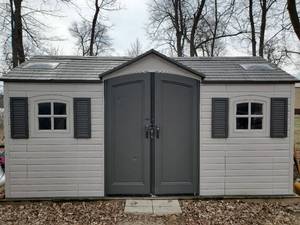lot 153 image: Very Nice Large Outdoor Shed. Disassembly needed or Possibly could Haul with Large Trailer. NOTICE Buyer is responsible for Loading and Removal 