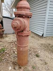 lot 227 image: Super Heavy 1935 TF & S Co. Milwaukee Wisconsin Hydrant Approx 4 T NOTICE Buyer is responsible for Loading and Removal 