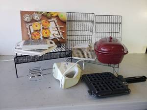 lot 244 image: Kitchen Lot, with Waffle Iron, Pampered Chef Baking Dish with Lid, Hand Mixer and More