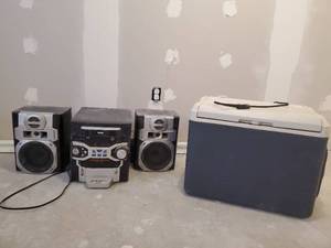 lot 274 image: Coleman Electric Cooler with Cigarette lighter Plug and RCA Sterio 