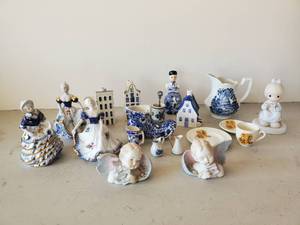 lot 321 image: Lot of Misc Vintage Figurines and other items, Old Foley, Little Jack Horner Set and More
