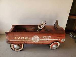 OH MY!!! Vintage Fire Chief Truck Pedal Car with Bell!!&nbsp;