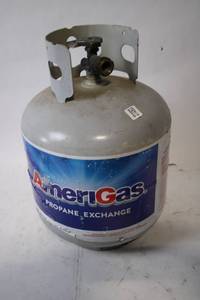 lot 3 image: Used 15 lb AmeriGas Propane Tank for Exchange