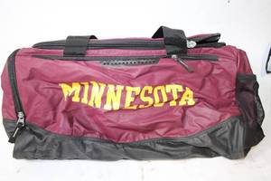 lot 48 image: Minnesota Golden Gophers Duffel Bag