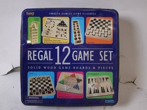 lot 53 image: Regal 12 Game Set with Solid Wood Game Boards and Pieces