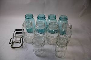 lot 129 image: Set of 10 Vintage Ball Mason Jars with Lid Lifter