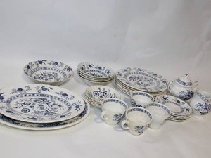 lot 159 image: Vintage Blue and White Floral China Dinnerware Set - 29 Pieces