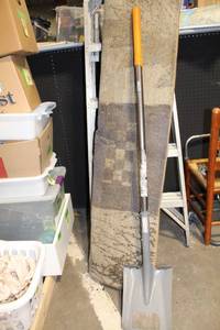 lot 212 image: Fiskars Pro Digging Shovel with Ergonomic Handle