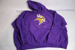 lot 246 image: Vintage NFL Minnesota Vikings Hooded Sweatshirt
