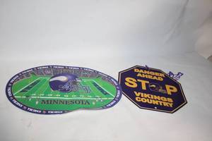 lot 254 image: Set of 2 Minnesota Vikings Metal Wall Signs