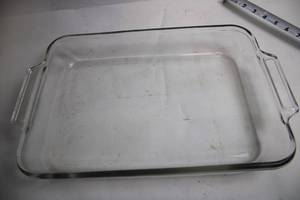 lot 437 image: Anchor Ovenware Glass Baking Dish 3 Qt 13.5 x 9.5