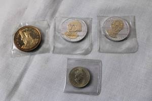 lot 211 image: Collection of Commemorative Coins Featuring Historical Figures