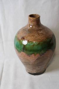 lot 214 image: Handcrafted Stoneware Vase with Unique Glaze Finish