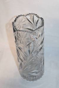 lot 224 image: Elegant Crystal Vase with Floral Engravings 9-Inch