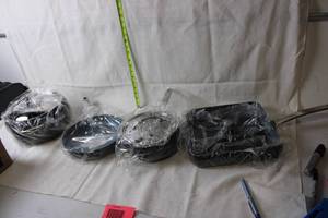 lot 292 image: Set of 7 Ceramic Non-Stick Cookware with Lids