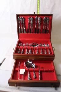 lot 312 image: Aldridge Silver-Plated Flatware Set with Wooden Storage Box