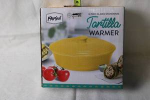 lot 317 image: 8-Inch Glazed Stoneware Tortilla Warmer by Parini