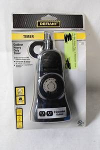 lot 326 image: Defiant Outdoor Heavy Duty Timer with 2 Grounded Outlets