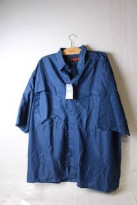 lot 388 image: Bravo Activewear 3XL Blue Shirt