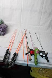 lot 399 image: Set of 7 Fishing Rods Including Childrens Rod