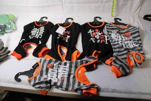 lot 408 image: Set of 6 Halloween Dog Costumes in Multiple Designs