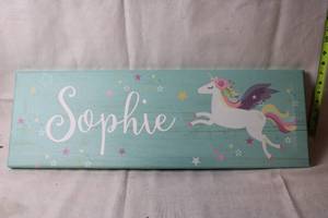 lot 431 image: Personalized Unicorn Wall Art - Sophie with Hanging Hardware