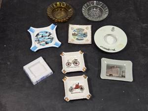 lot 30 image: Lot of Assorted Vintage Ashtrays