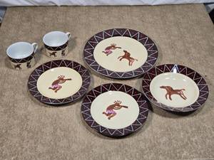 lot 71 image: Gila River Casino Ceramic Tableware