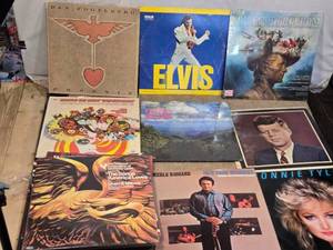 lot 163 image: Vintage Vinyl Records Featuring Various Artists