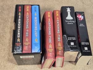 lot 180 image: Popular Young Adult Book Series Hunger Games, Twilight