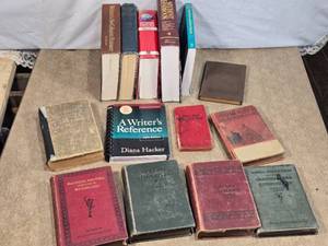 lot 182 image: Assorted Vintage and Modern Reference Books