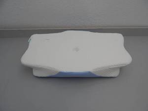 lot 126 image: Memory Foam supportive neck pillow
