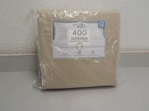 lot 88 image: Queen- 6 piece Egyptian Cotton sheet set