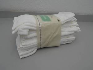lot 78 image: Set of 23 Washcloths