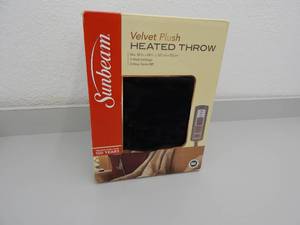 lot 56 image: Velvet Plush Heated Throw Blanket