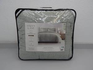 3 Piece King Comforter Set