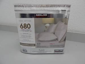 lot 148 image: California King 6-piece Cotton Sheet Set