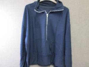 lot 4 image: 2 each Ladies 2XL Navy Half Zip Jac...