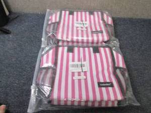 lot 25 image: 2 Insulated Lunch Bags...